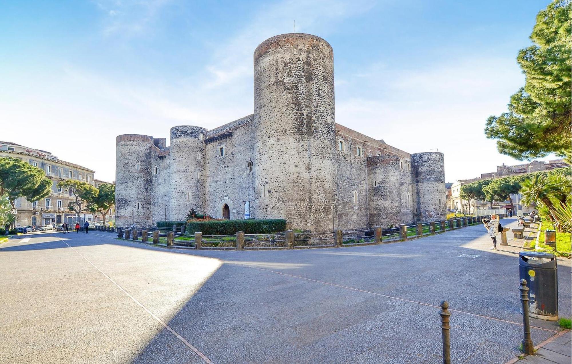 Appartamento 3 Bedroom Stunning In *